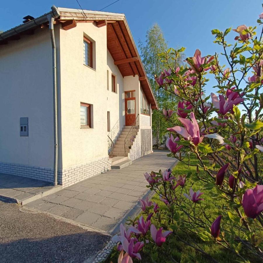 Holiday Home Green Сараево Экстерьер фото